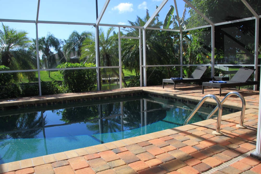 Poolbereich neu Dezember 2015